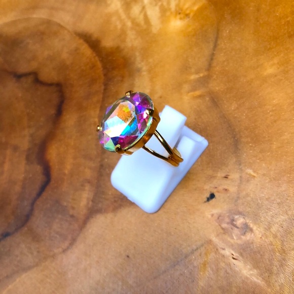 Aurora Borealis + Gold Oval Crystal Ring - Picture 7 of 16